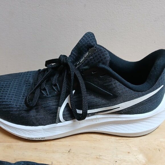 Nike Air Zoom Pegasus 39 Womens Size 7.5 Black White DH4072-001 EUC - Picture 3 of 16